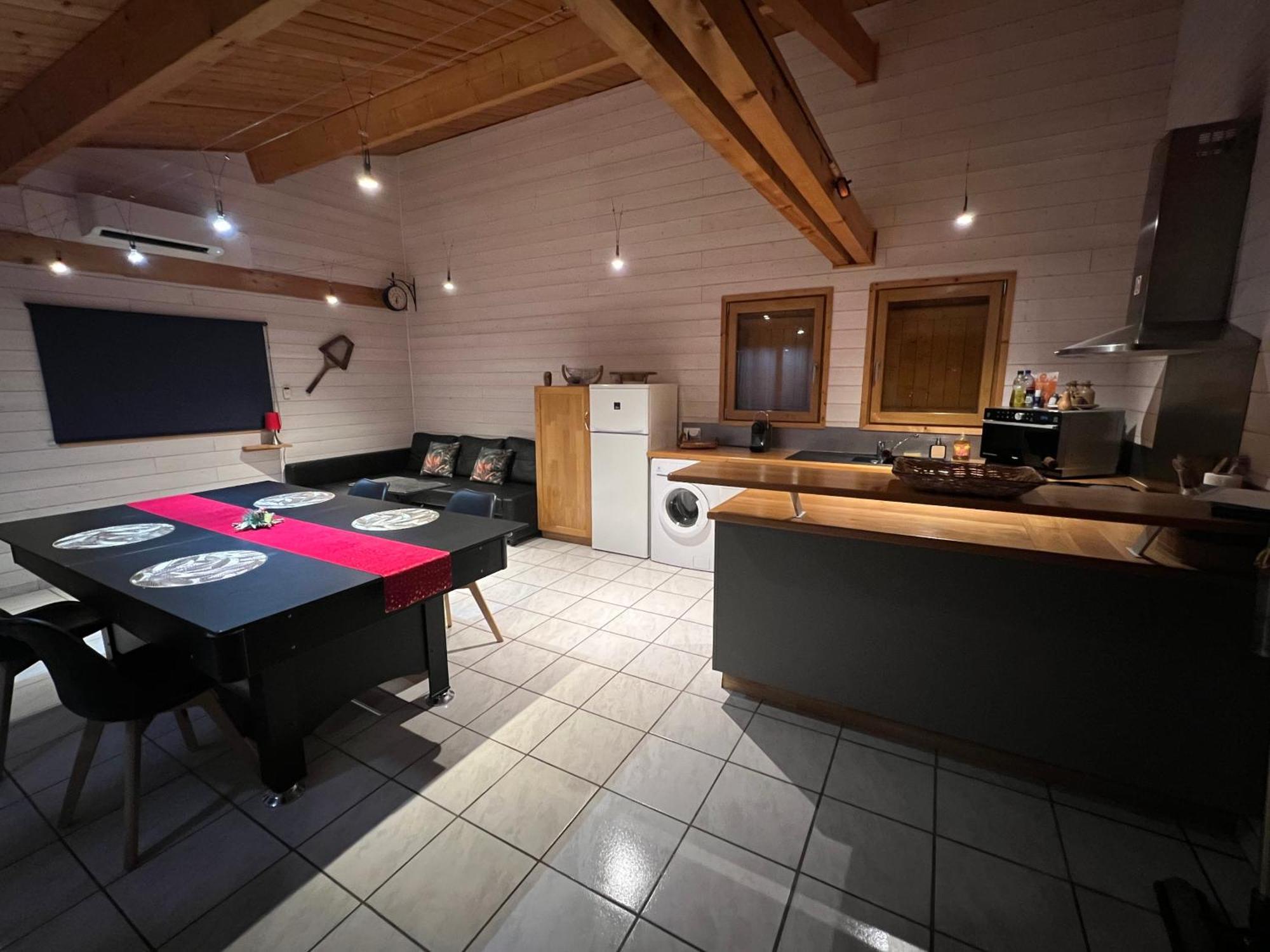 Chalet Des Anges Youx Exterior foto